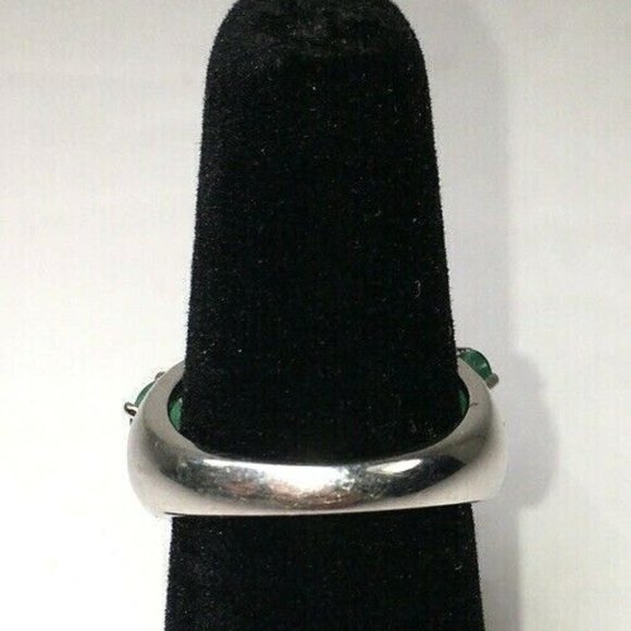 Emerald and Sterling Silver Ring Size 6 - Picture 6 of 12